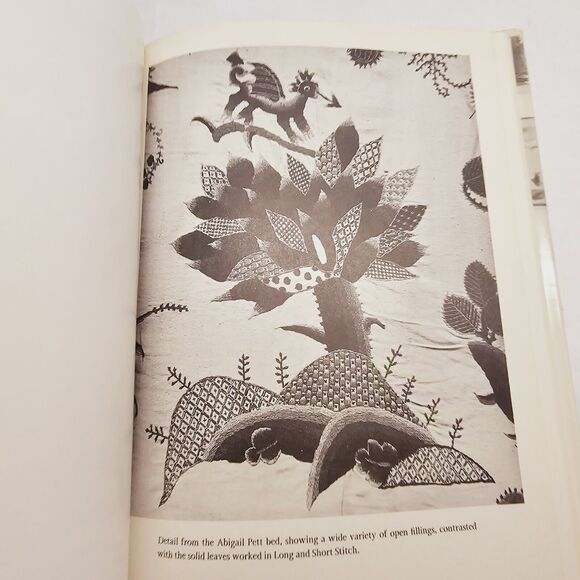 Vintage CREWEL EMBROIDERY How to Book by Erica Wilson HC DJ 1962 - Picture 11 of 12